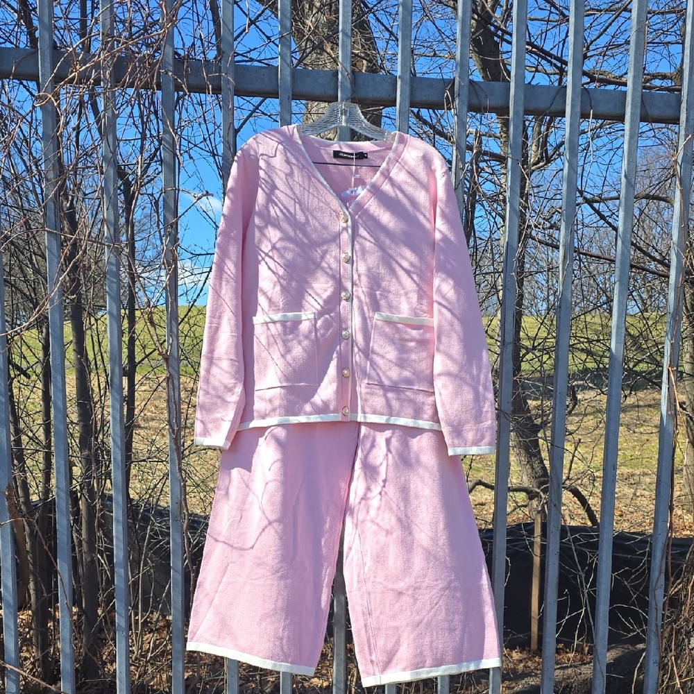 Relaxed Wide Leg Pink Two-Piece Set - Women